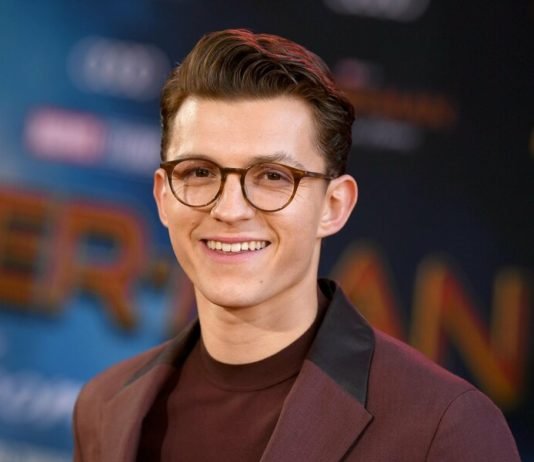 Tom Holland, de Spider-Man, alaba el guión de una película desconocida
