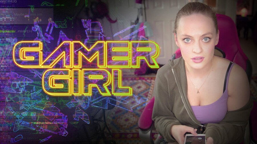 Gamer Girl PS4