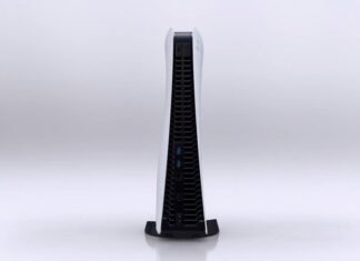 Aquí hay una vista de la parte trasera de la PS5