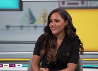 Noticias Alex Scott se convierte en la primera voz femenina en FIFA 22